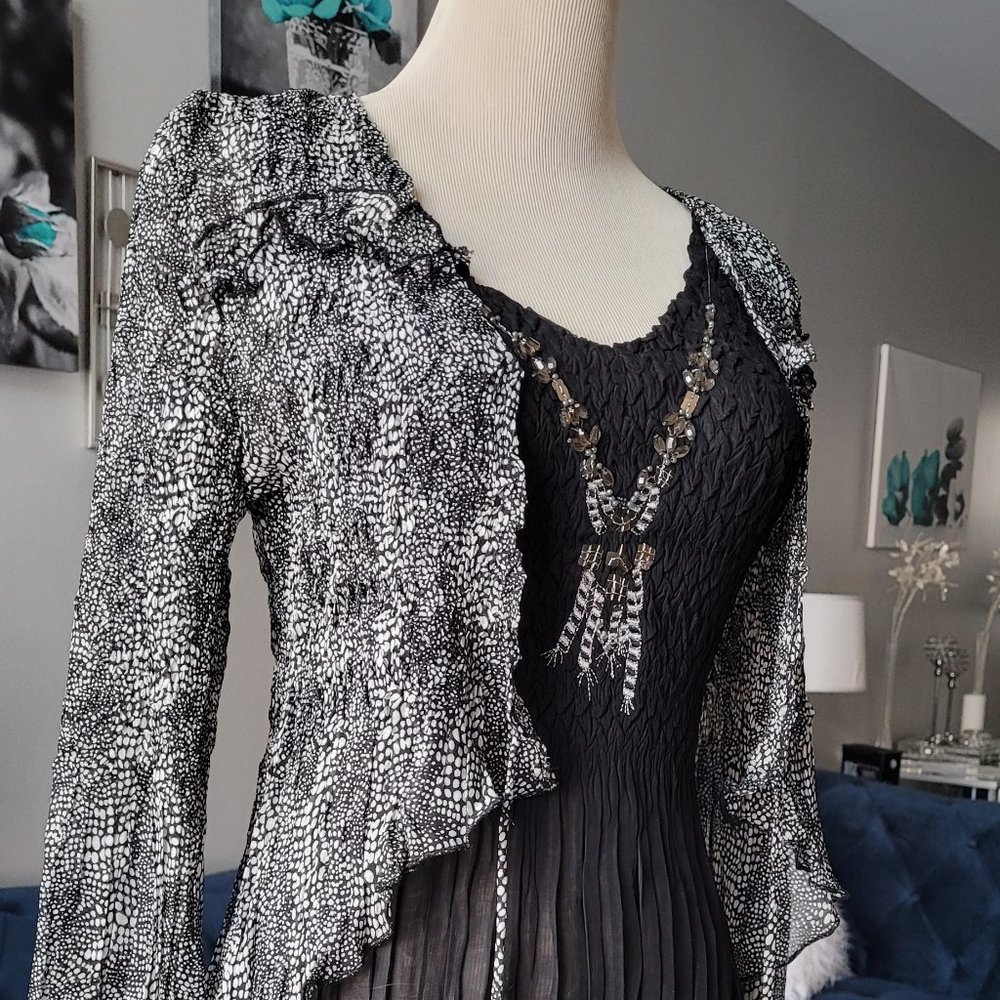 Alberto Makali Black White Women's Rhinestone Accented Blouse Top Size Small